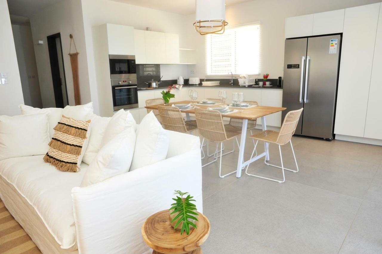 Obiches Luxury Beachfront Apartment Trou-Aux-Biches Εξωτερικό φωτογραφία